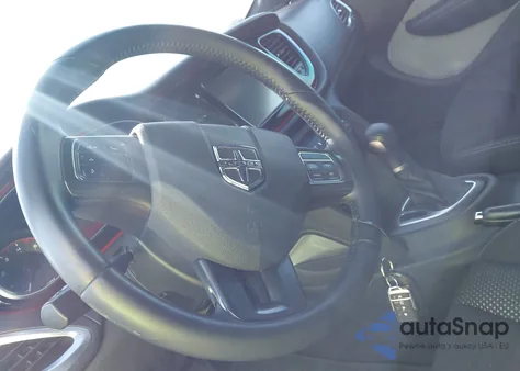 2015 Dodge Dart Sxt из США, поврежденный, VIN 1C3CDFBB0FD101712